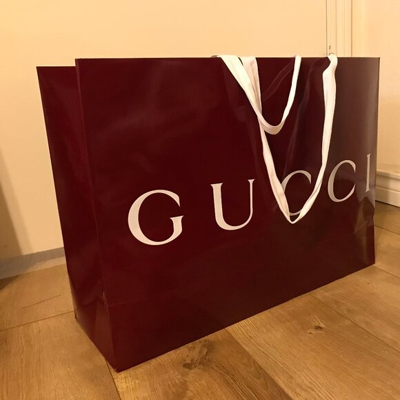 SUPER SALE!  RED GUCCI SHOPPING BAG - NEW - Picture 1 of 5